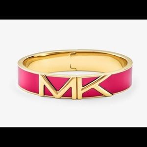 Chic Michael Kors Mott Logo Bangle Bracelet